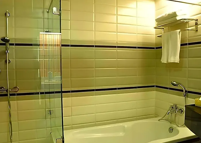 Thamrongin Hotel Bangkok